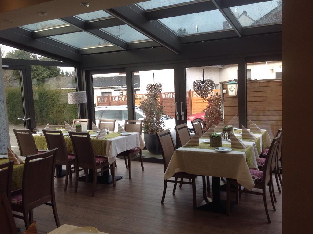 Hotel Restaurant Haus Odendahl كولونيا المظهر الخارجي الصورة