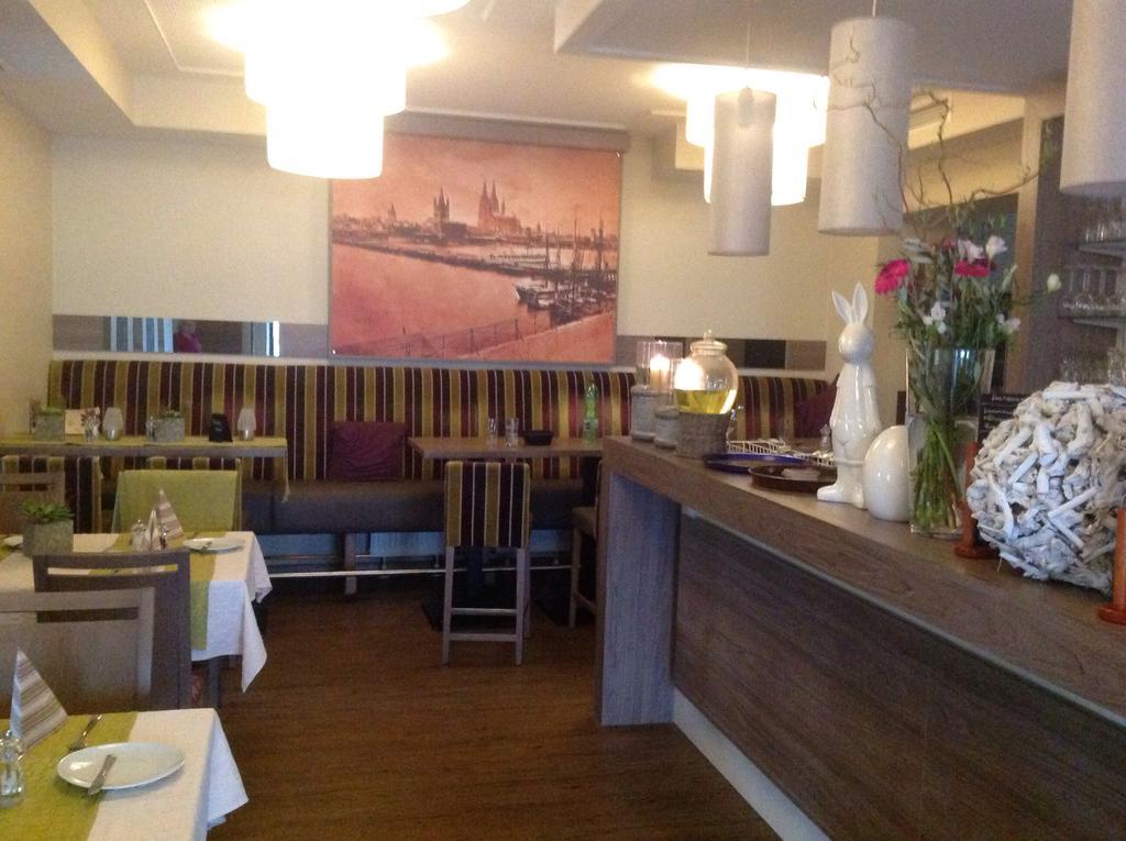 Hotel Restaurant Haus Odendahl كولونيا المظهر الخارجي الصورة